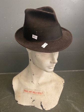 Dobbs 5th Avenue NYC Signet Hat