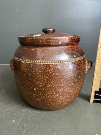 Bendigo Early Stoneware Bread Crock