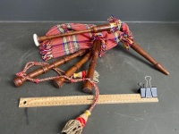 Small Set of Bagpipes