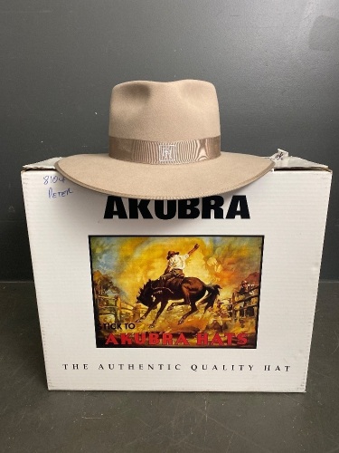 Akubra Cattleman Felt Hat Size 61 New