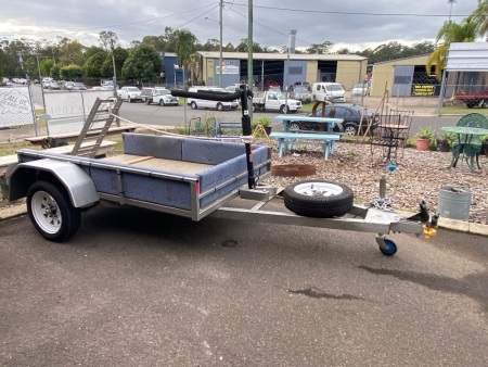 Trailer set up for EBikes with Spare Tyre and Wheel Lock Nuts