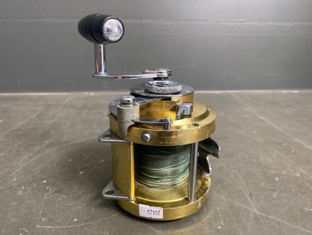 Anodised Gold Penn 30 International Fishing Reel