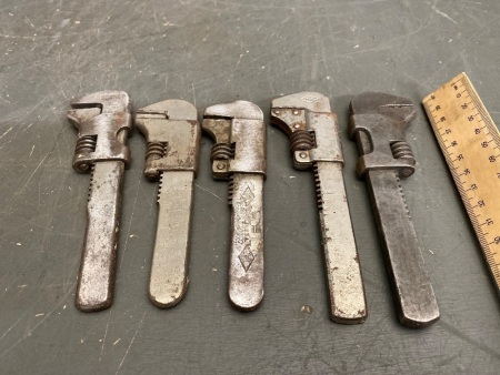 5 assorted small collectable wrenches