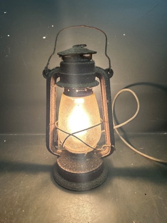 Vintage Kerosene Lamp Converted to Electric