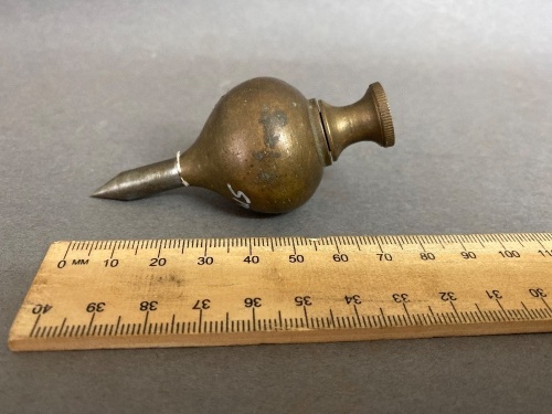Monument no 4, 6.5oz, 80mm long brass plumb bob