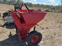 Underhaug 3PL Potato Planter - wheel driven - 3