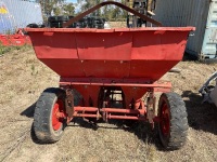 Underhaug 3PL Potato Planter - wheel driven - 4