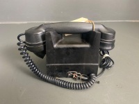 Black Plug Bakelite Phone - 2