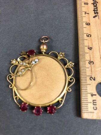Edwardian 9ct Gold Double Sided Photo Locket Set with Natural Pearls & Garnet