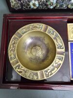 Mother of Pearl Inlaid Smokers Box w. Original Brass Ash tray - 3