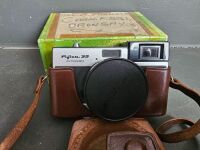 Fujica 35 Automatic Camera Japan in Case - 2