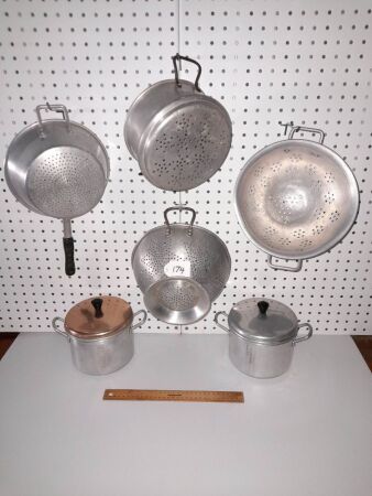 Selection of Vintage Collanders and Pair of Dripping Pots with Strainers