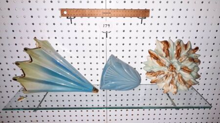 Trio of Vintage/Retro Wall Vases, Blue/Gold Vase A/F