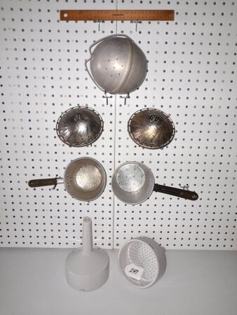 Selection of Vintage / Retro Collanders. Pair of Ceramic Strainers.