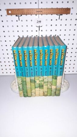 Complete Set of Vintage 'The Bible Story'