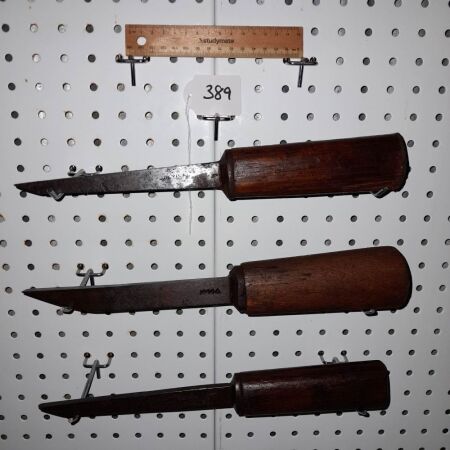 Trio of Wooden Handled / Steel Blade Tools Stamped '1944' Aust Army, 'Levick'