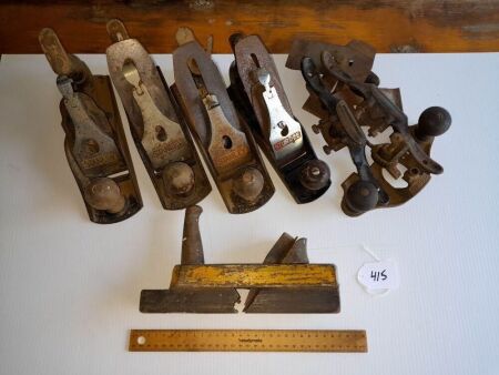 Selection of 8 Antique / Vintage Wood Planes. - 2 English Spoke Shaves