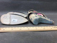 Pairs of Antique, Intricately Embroidered, Chinese Bound-Feet Lotus Shoes & Night Slippers - 5