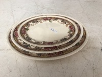 Set of 3 Graduated Vintage Platters