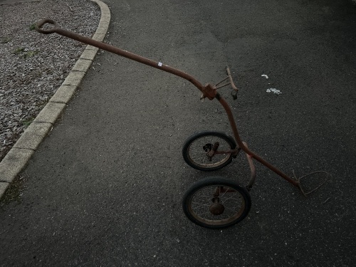 1930s Portobag Golf Trolley Fold in Wheels