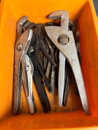 Assortment of Adjustable Footprint Wrenches