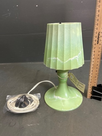 Vintage Green Bakelite Childs Bed Side Lamp