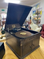 The Masters Voice Gramophone with Needles - 4