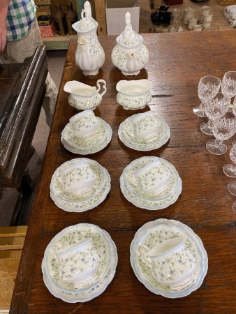 Royal Albert -CAROLINE- Tea Pot and Coffee Pot - 6 Trio Sets, jug and sugar bowl unused