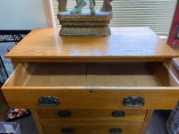 Four Drawer Oak Chest of Drawers - 3