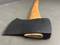 Debossed Plumb Champion Axe - Quality Seal - 4 1/2in cut - 4