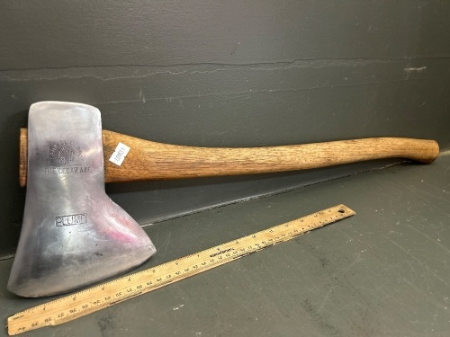 Plumb -Peta El Cedpro -The Cedar Axe- Stamped - 5 1/2in cut