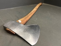 Plumb -Peta El Cedpro -The Cedar Axe- Stamped - 5 1/2in cut - 3