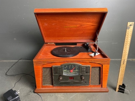 Crosley Antique Style CD / Radio /  Turntable