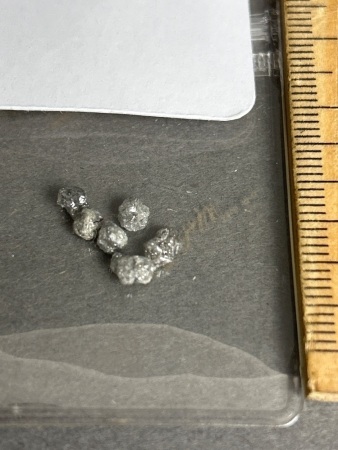 Two carats Rough uncut DIAMONDS