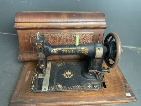 Antique WHITE (USA) Hand-cranked Sewing Machine - Ser. No. 1665820