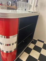 Retro Bar with Chrome Edges/Finishes - 3