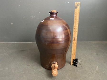 Bendigo Pottery A.G. Epsom Wine Barrel