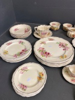 Royal Doulton Orchid Dinner Set - 2