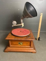 H.M.V Benchtop Timber 78 Gramophone - 2