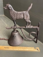 Dog with bell on bracket in iron - 3