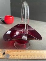 4 x red/ruby art glass pieces - 6