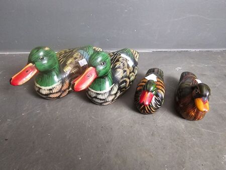 4 Vintage Ceramic Ducks