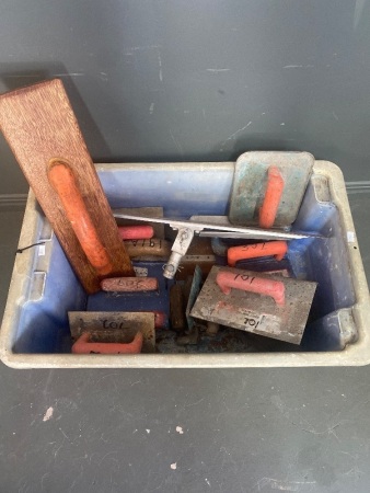 Mixed lot of Concreting Tools