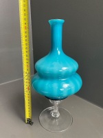 Turquoise glass vase centrepiece - 3