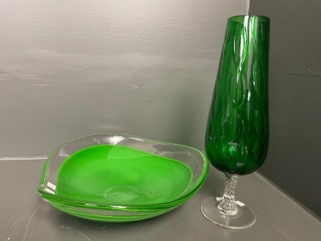 2 x green vintage glass items