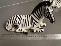 2 Ceramic Zebra Figurines Japan - 2