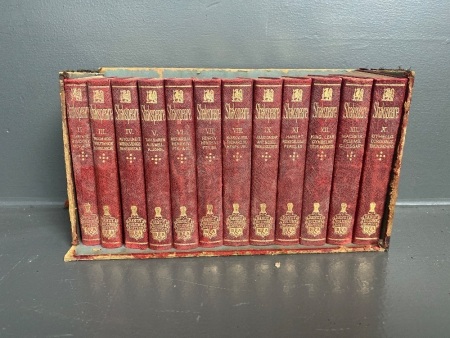 Full Set of Vintage Shakespeare Play Books