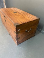 Large Wooden Camphor Trunk with Brass Inlays - 5