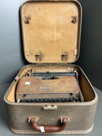 1950s Remington Quiet Riter Typewriter in Original Case