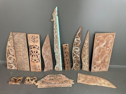 Qty of carved timber pieces